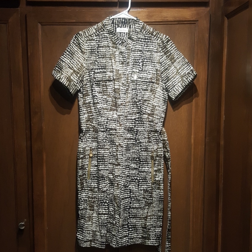 🔥🔥Gorgeous Calvin Klein Dress Safari Style